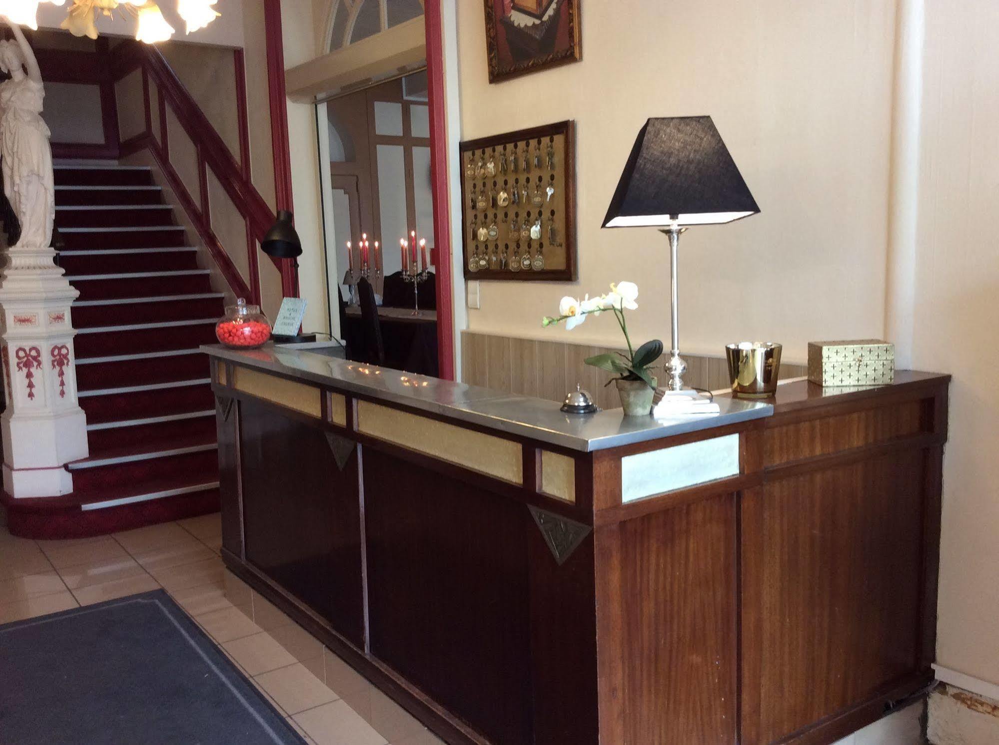 Hotel De La Paix Limoges Buitenkant foto